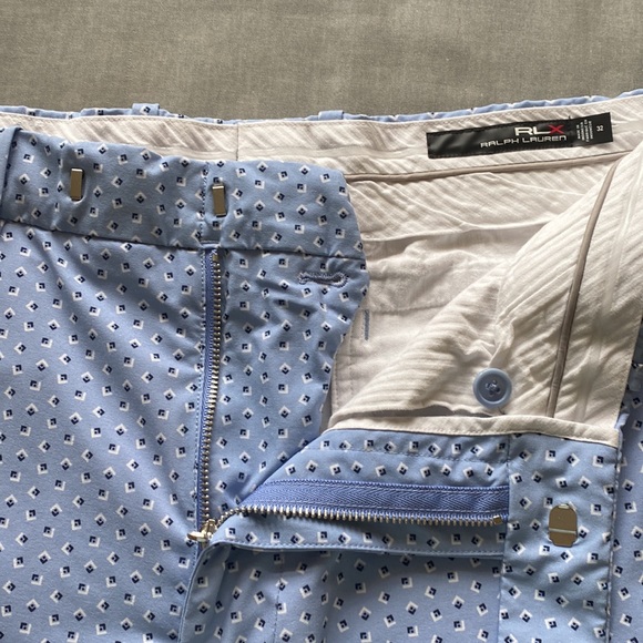 Graphic Print Sky Blue RLX Golf Shorts - Size 32 - Picture 6 of 8